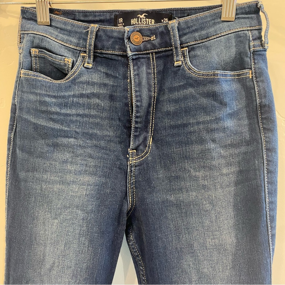 Hollister Ultra High Rise Super Skinny Jean Size 1R 25